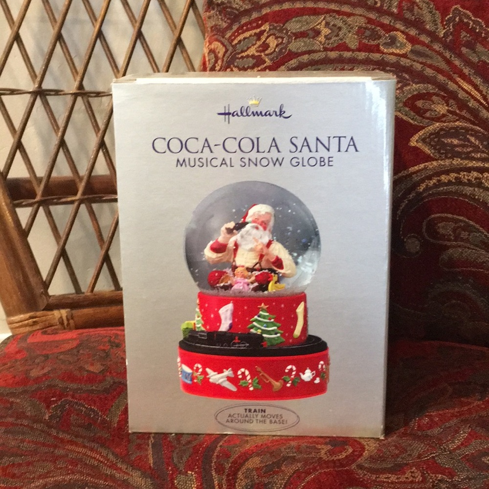 Coca-Cola Santa Snow Globe *Original Box*